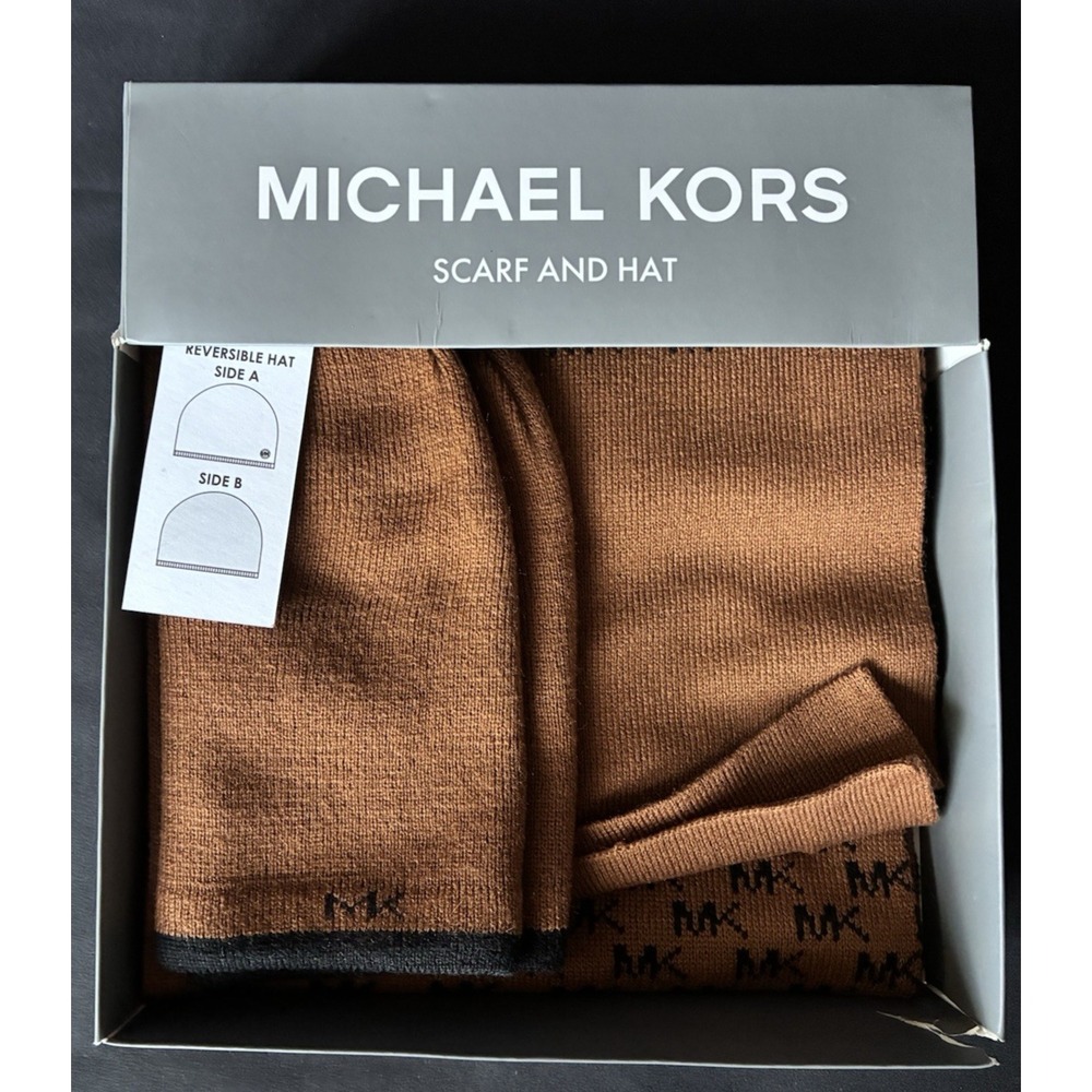 MICHAEL KORS Reversible Fall Winter Scarf Hat Set Brown Black Allover MK Logo